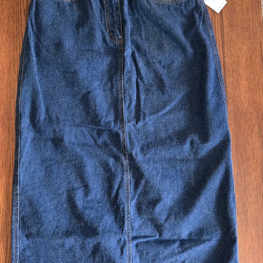 Rafella Size 10 skirt